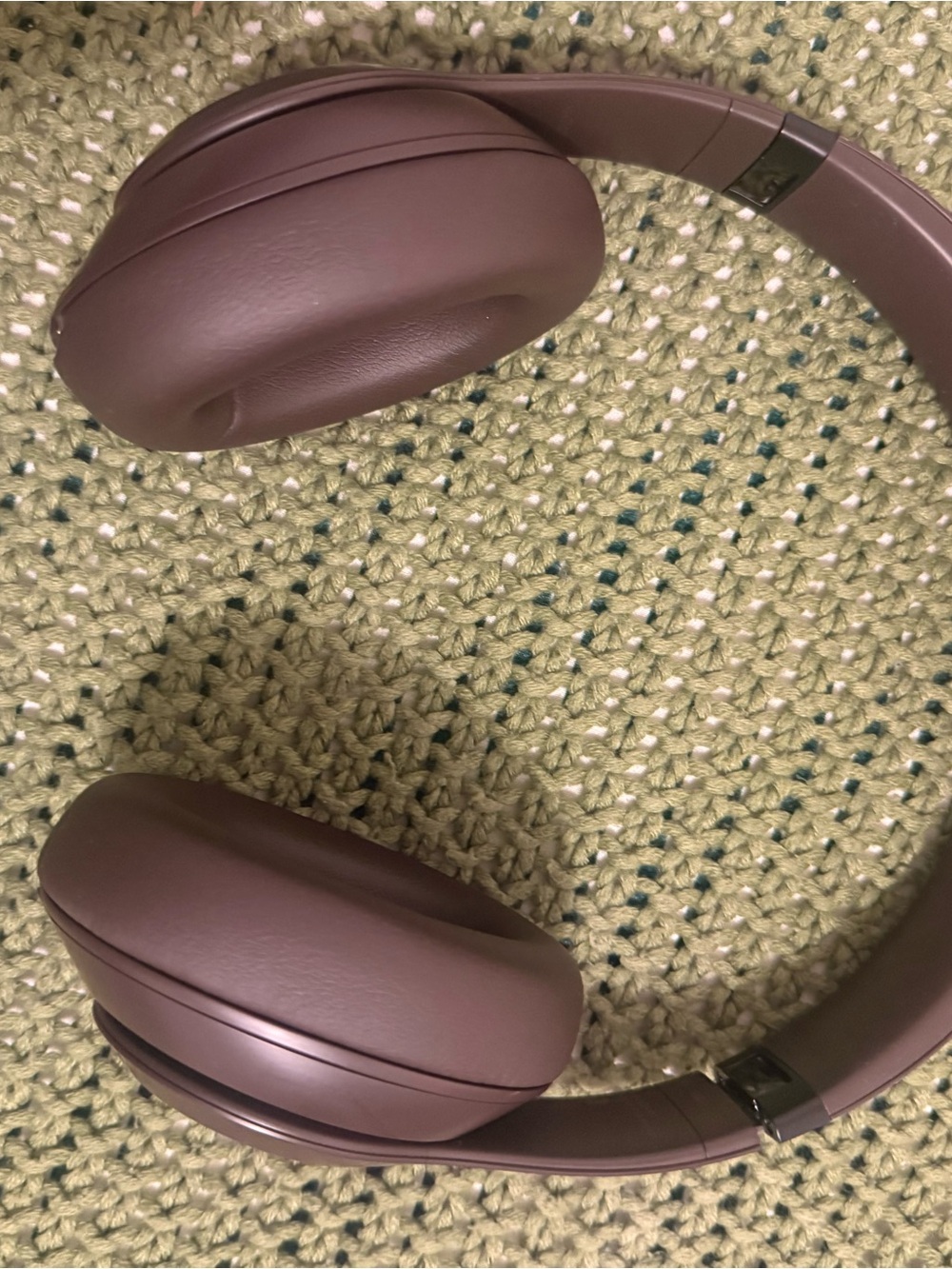 Beats Studio Pro Wireless Headphones – Deep Brown 🤎